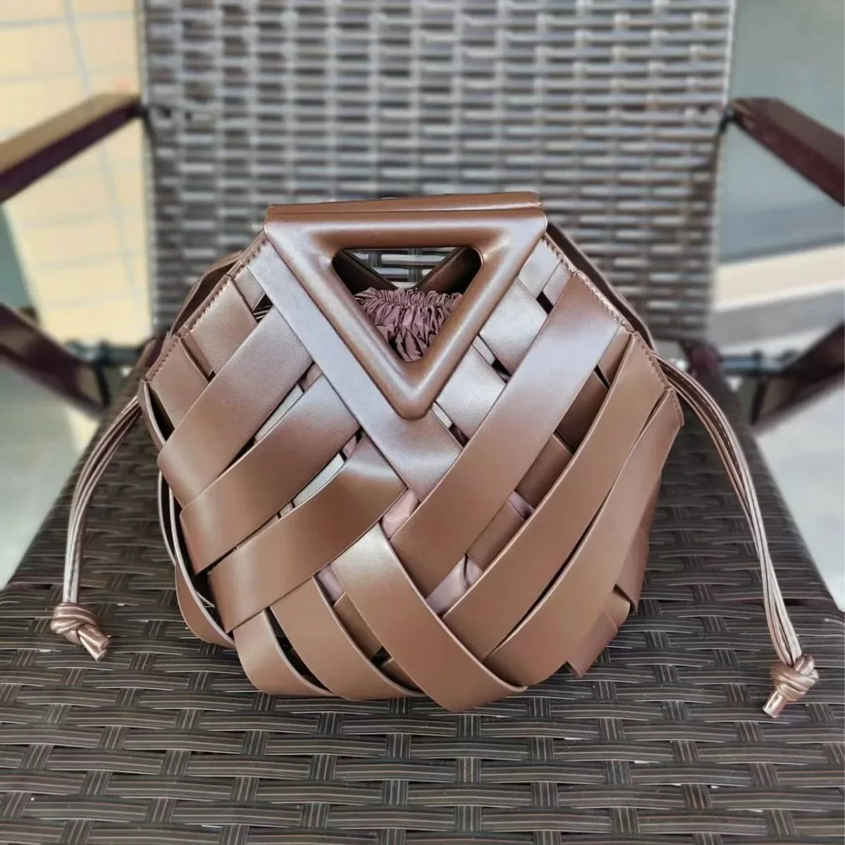 Aria Weave Sphere Clutch - Mocha Brown