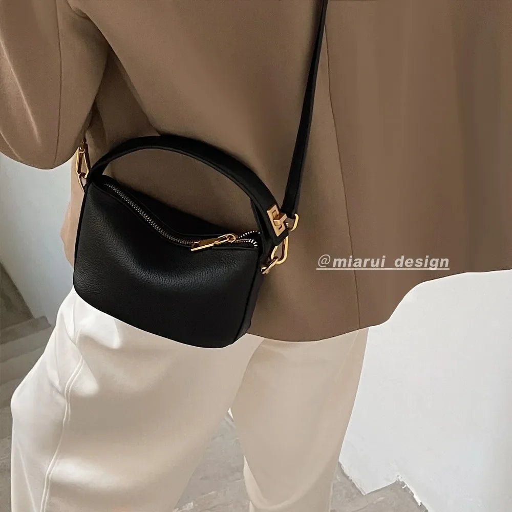 Cansu Clasp Mini Curve Bag - Vanilla Cream