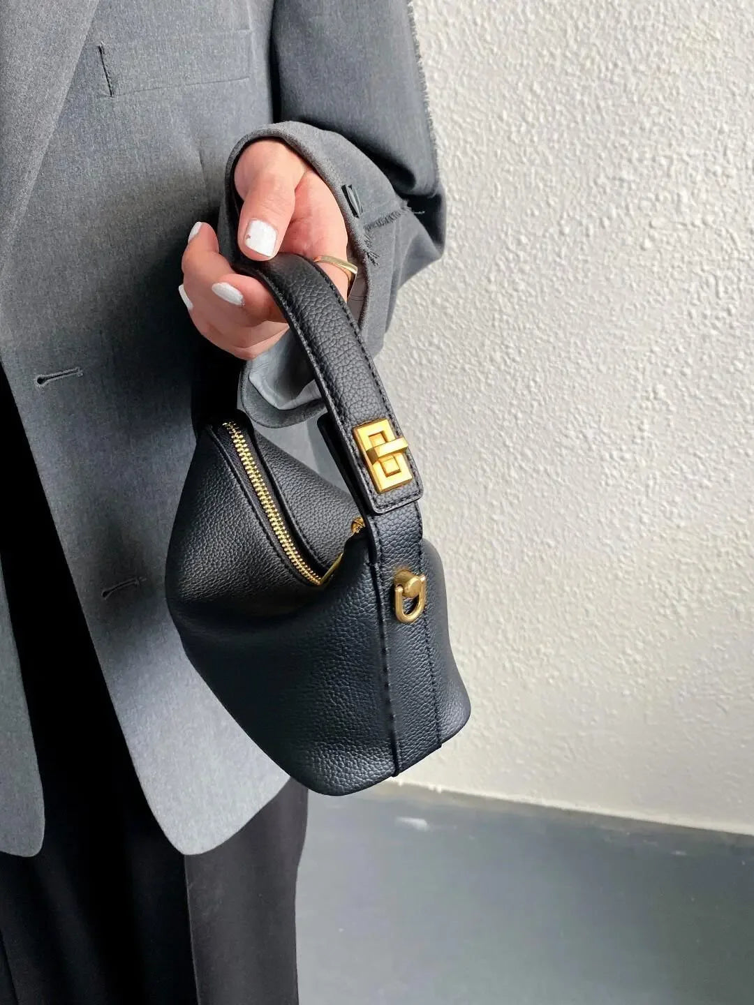 Cansu Clasp Mini Curve Bag - Vanilla Cream